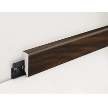 Sockelleiste aus Holz mit Befestigungsclip an einer Wand