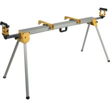 Sägebock mit verstellbaren Werkstückauflagen und klappbaren Beinen.