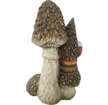 Gartenzwerg mit Pilz und Baum, gefertigt aus Kunststein