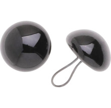Zwei schwarze Glasaugen mit Drahtschlaufe