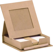 Notizblock mit Bilderrahmen und Stift aus Karton