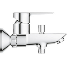 Duscharmatur aus Metall zur Wandmontage