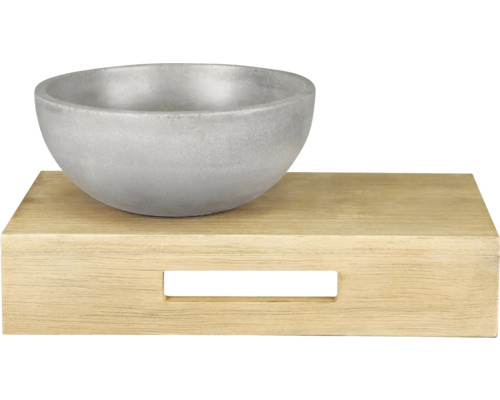 Betonschale auf Holztablett