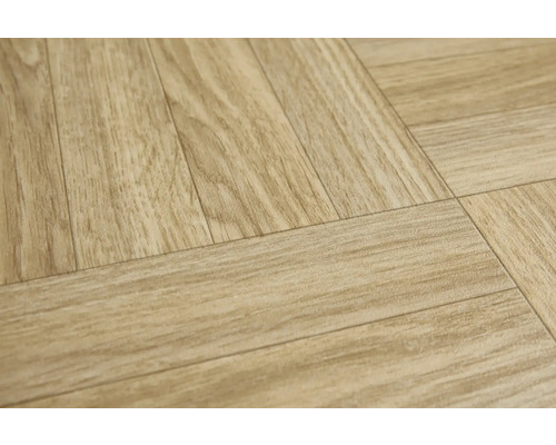 Nahaufnahme von Laminatboden in Holzoptik.