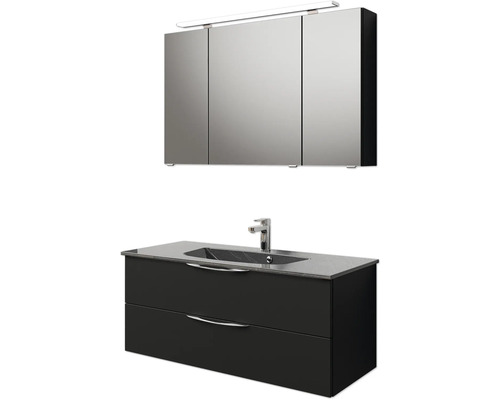 Badezimmerset mit Spiegelschrank, Waschtisch und Armatur