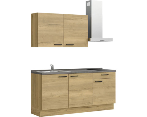 Küchenzeile mit Spüle, Kochfeld und Dunstabzugshaube