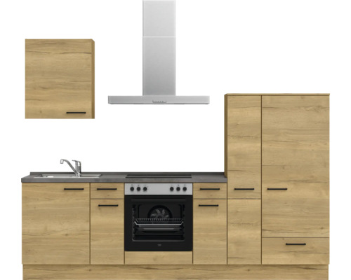Küchenzeile mit Spüle, Herd, Backofen, Dunstabzugshaube und Schränken im Holzdesign