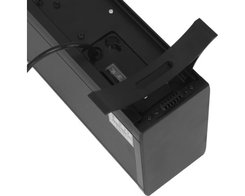 Rückseite eines schwarzen elektronischen Geräts mit Kabel, Schalter und Halterung