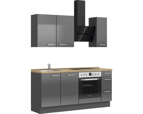 Komplette Küchenzeile mit Spüle, Herd, Dunstabzugshaube und Hängeschränken