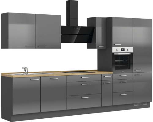 Komplette Küche mit Spüle, Kochfeld, Dunstabzugshaube und Einbaubackofen