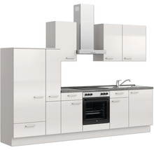 Moderne Einbauküche mit weißen Schränken, Dunstabzugshaube, Spüle und Elektroherd