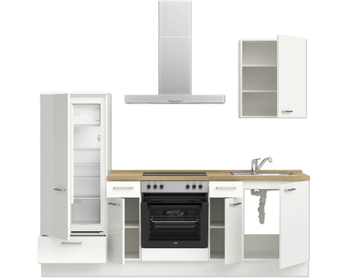 Küchenzeile mit Kühlschrank, Herd, Spüle, Dunstabzugshaube und Hängeschrank