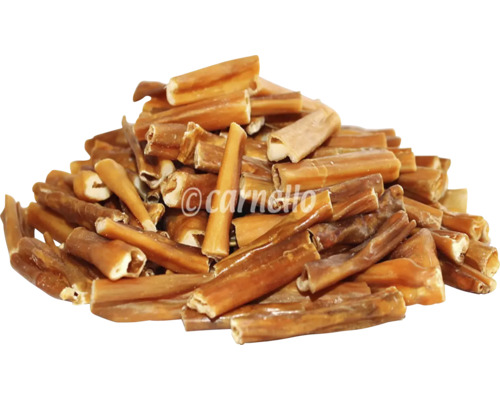 Haufen Ochsenziemer für Hunde