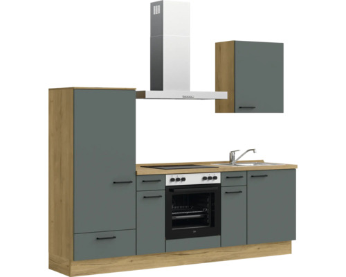 Komplette Küche mit Spüle, Herd, Dunstabzugshaube und Küchenschränken