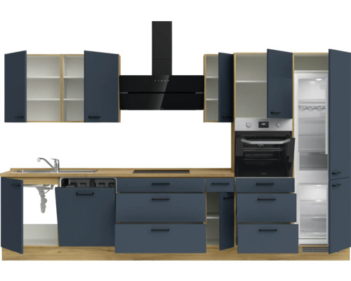 Komplette Küche mit Spüle, Geschirrspüler, Herd, Dunstabzugshaube und Kühlschrank
