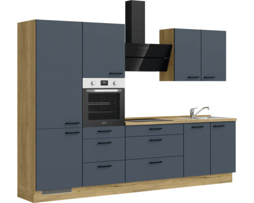 Moderne Küche mit Einbaubackofen, Dunstabzugshaube und Spüle