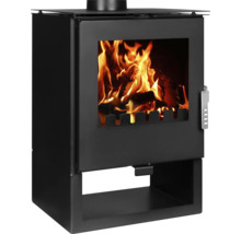 Kaminofen mit Sichtfenster und Holzfeuer