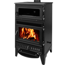 Holzofen mit Backfach und Feuer im Brennraum