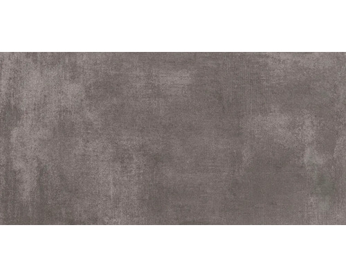 Fliese mit matter Oberfläche