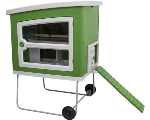 Grüner Hühnerstall mit Rädern und Rampe