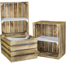 Dekorative Holzkisten mit Einlegeböden für den Innenbereich.