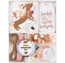 Pastellfarbenes Geschenkverpackungsset mit Hundeaufklebern, Geschenkanhängern, Bändern, Klammern und Verzierungen in einer Schachtel.