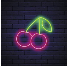 Neonleuchte mit Kirschmotiv vor Ziegelwand