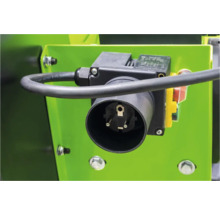 Steckverbindung und Bedienelemente an einer Maschine