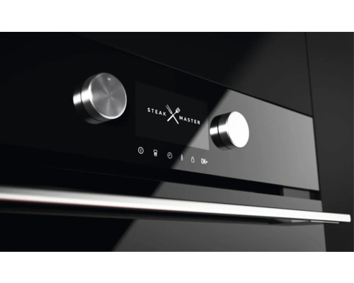 Nahaufnahme eines schwarzen Backofens mit Drehknöpfen und digitalem Display