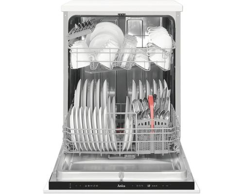 Geöffneter Geschirrspüler mit Geschirr und Amica Logo