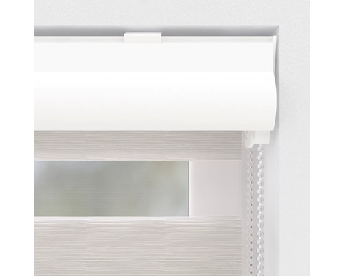 Fenster-Doppelrollo mit Kettenzug zur Lichtregulierung