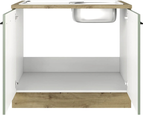 Spülenunterschrank mit geöffneten weißen Türen und Spüle