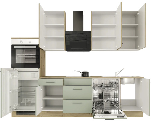 Komplette Küche mit Einbaugeräten, Spüle, Herd, Dunstabzugshaube, Kühlschrank und Geschirrspüler.