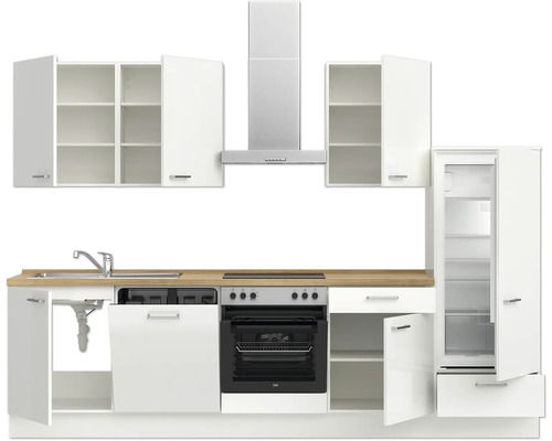 Komplette Küchenzeile mit Hängeschränken, Spüle, Geschirrspüler, Herd, Dunstabzugshaube und Kühlschrank