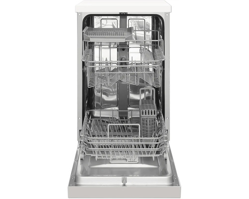 Innenansicht eines Geschirrspülers mit herausgezogenen Körben