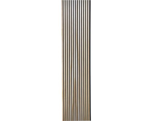 Holzpaneel mit vertikalen Lamellen zur Wandgestaltung