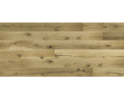 Holzboden aus Eiche mit Astlöchern