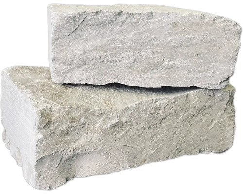 Zwei gestapelte Natursteine