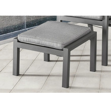 Gartenhocker mit grauer Sitzauflage