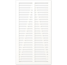 Fensterladen aus Holz mit Lamellen