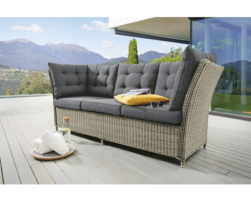 Loungesofa Destiny PALMA 3-Sitzer, inkl. Auflagen, Polyrattan, natur meliert Gartenlounge-Set mit grauen Polstern auf einer Terrasse mit Bergblick