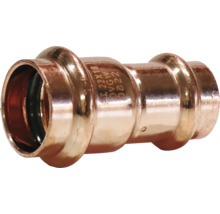 Pressfitting aus Kupfer mit 22 x 18 Millimeter Durchmesser