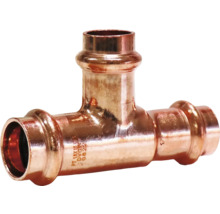 T-Stück aus Kupfer für die Installation von Rohren