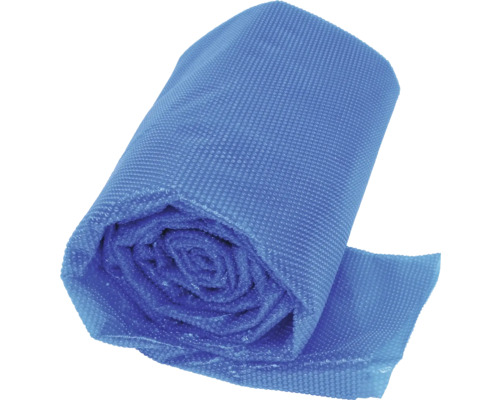 Aufgerollte Poolabdeckung