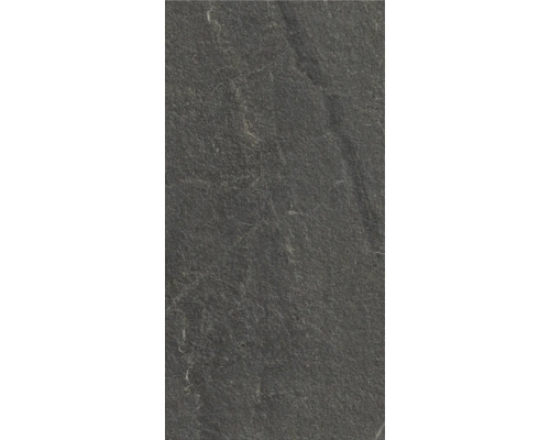 Dunkle Schieferfliese mit rauer Oberfläche