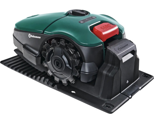 Robomow Rasenmähroboter auf Ladestation