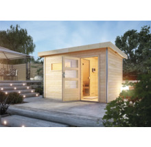 Außensauna aus Holz mit Glastür und Fenster