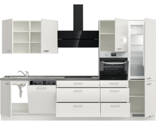 Komplette Küche mit Spüle, Spülmaschine, Herd, Dunstabzugshaube, Kühlschrank und Schränken