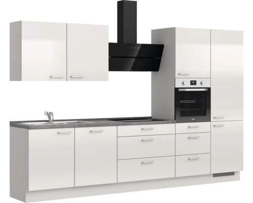 Moderne Küche mit Spüle, Kochfeld, Backofen und Dunstabzugshaube