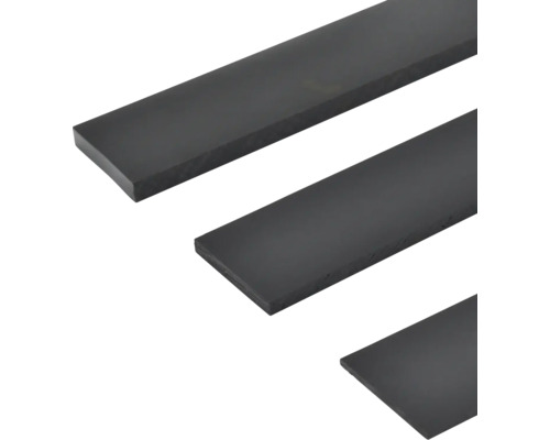 Drei schwarze Flachstahlstangen